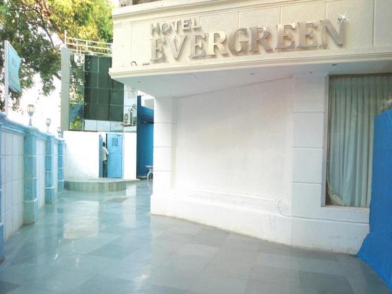 Hotel Evergreen Мумбаї Екстер'єр фото