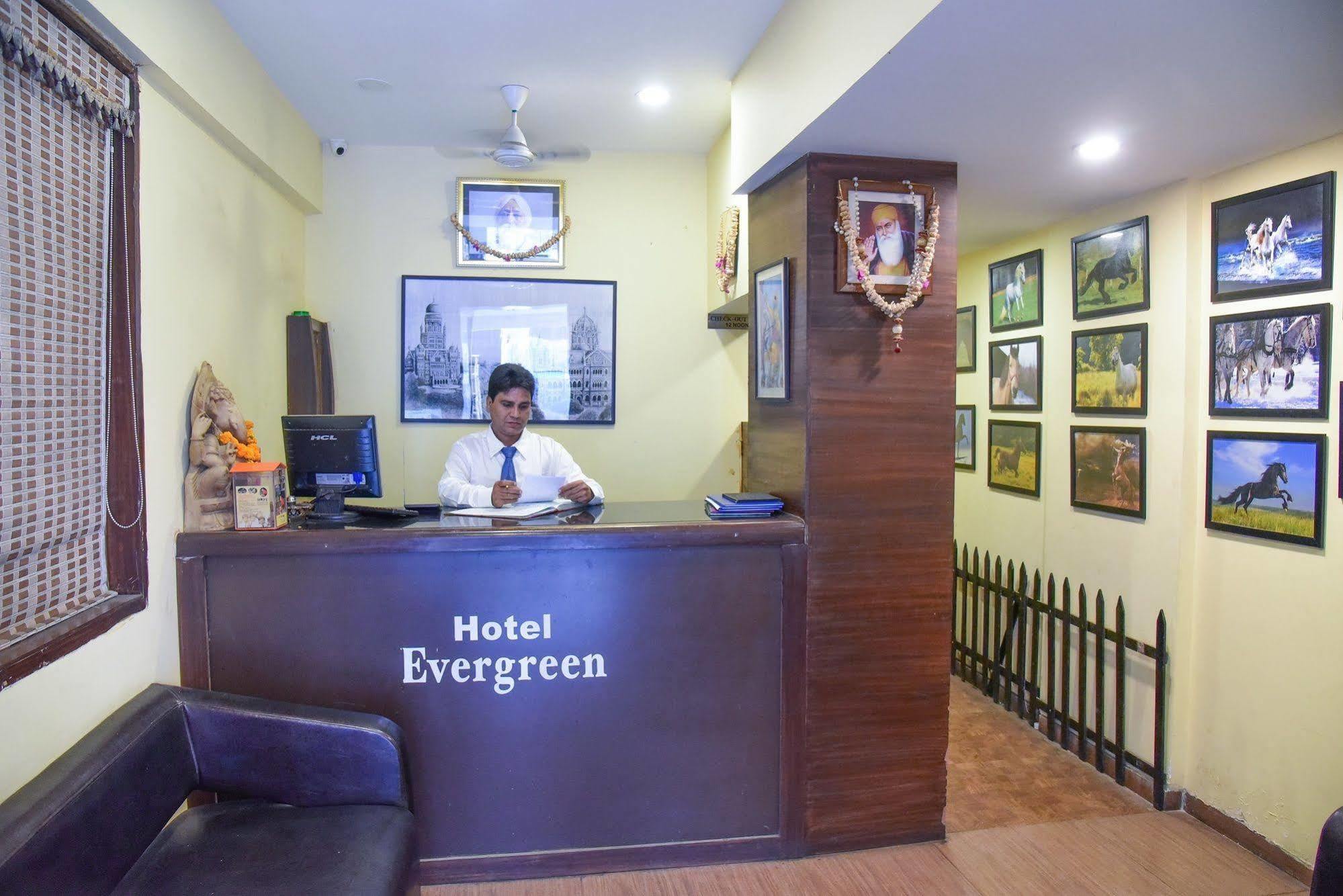 Hotel Evergreen Мумбаї Екстер'єр фото